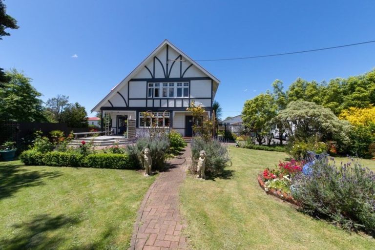 Photo of property in 27 High Street, Bulls, 4818