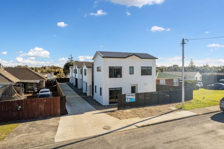 Photo of property in 19c Bowater Place, Manurewa, Auckland, 2102