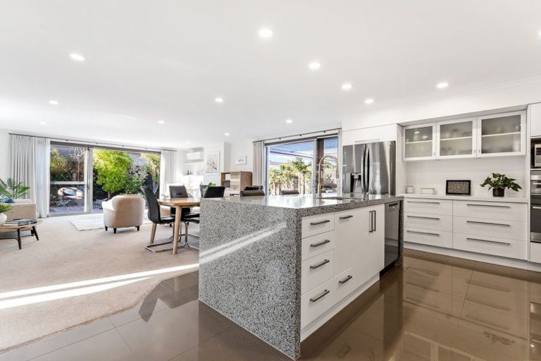 Photo of property in 26 Waitotara Way, Whitianga, 3510