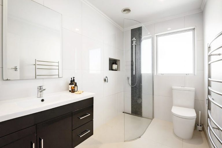 Photo of property in 1/30 Sunrise Avenue, Mairangi Bay, Auckland, 0630