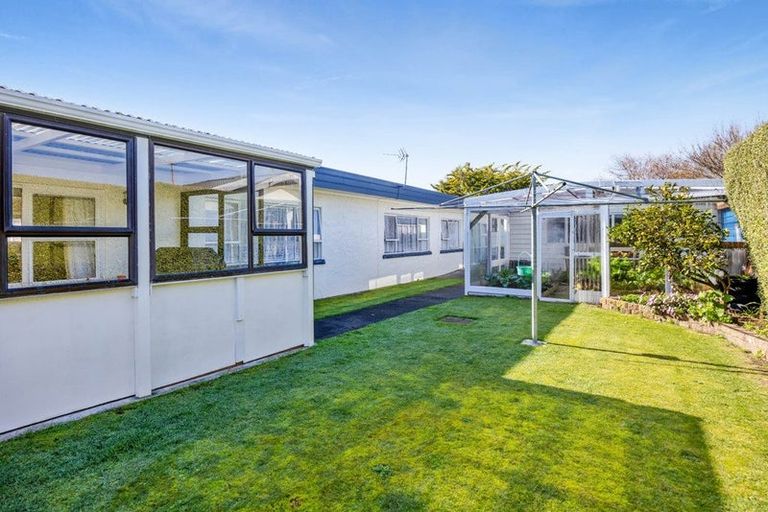 Photo of property in 31 Kamahi Avenue, Hawera, 4610