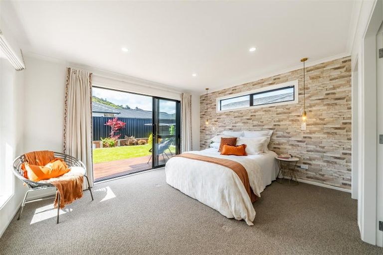 Photo of property in 11 Buddle Road, Wallaceville, Upper Hutt, 5018