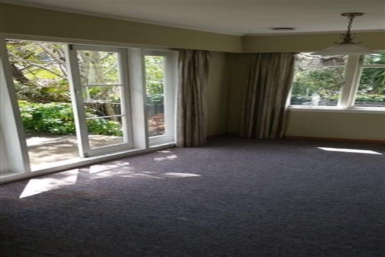 Photo of property in 1/43 Belt Road, Moturoa, New Plymouth, 4310