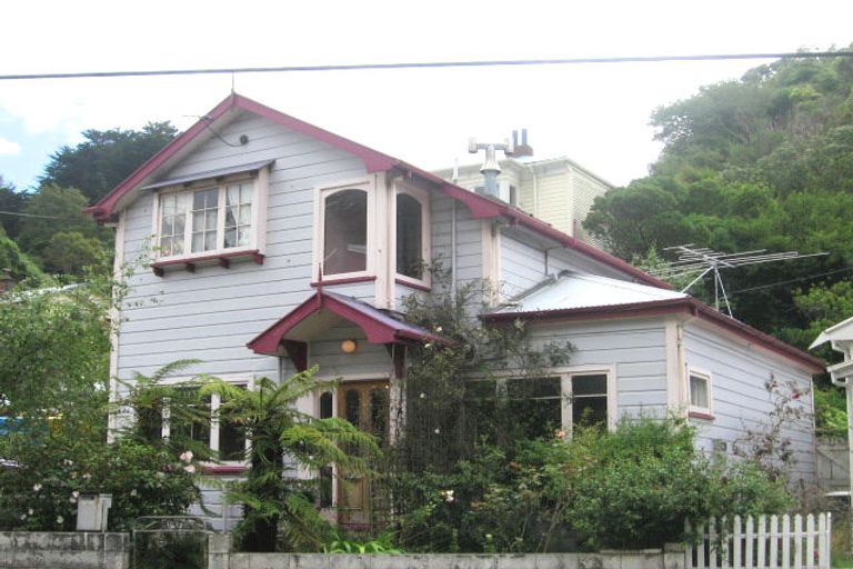 Photo of property in 180 Aro Street, Aro Valley, Wellington, 6021