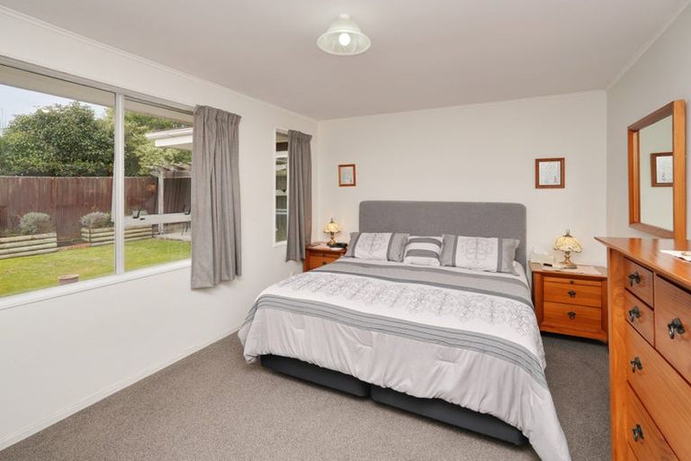 Photo of property in 41a Lake Terrace Road, Burwood, Christchurch, 8061