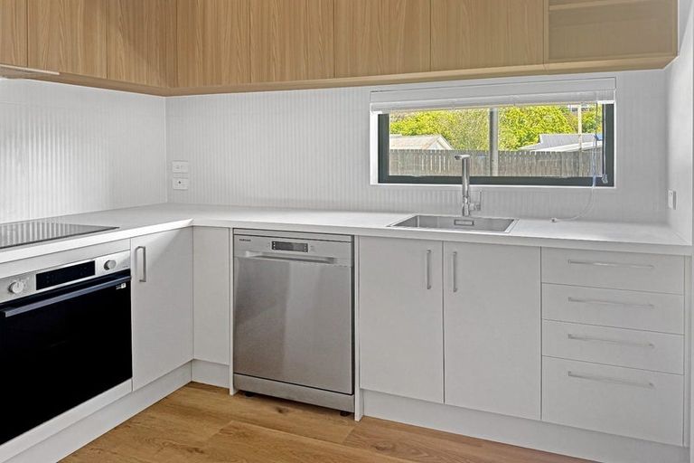 Photo of property in 11/42 Brandon Road, Glen Eden, Auckland, 0602