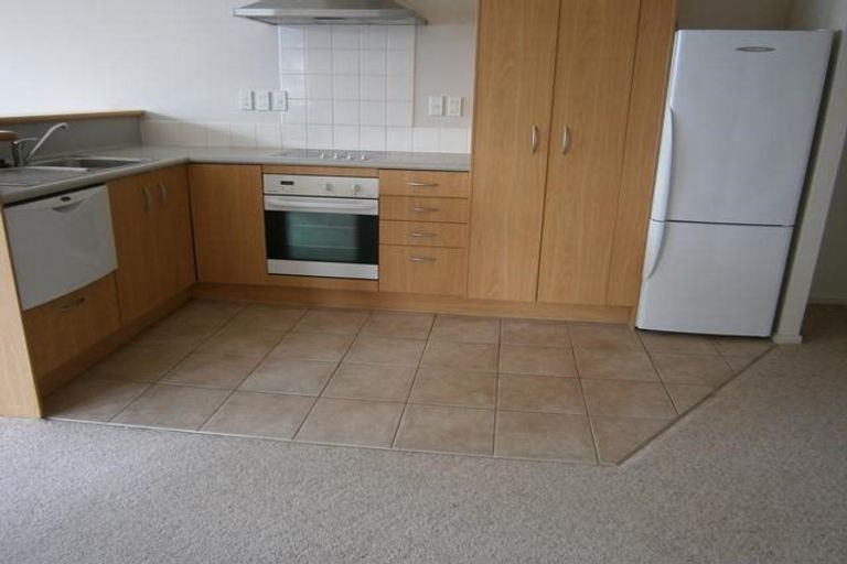 Photo of property in Stadium Garden Flats, 314/107 Thorndon Quay, Pipitea, Wellington, 6011