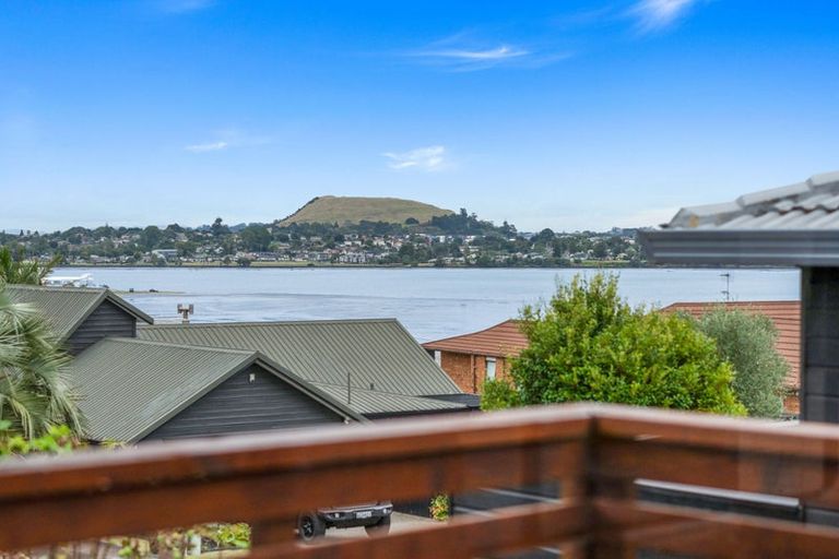 Photo of property in 19 Venus Place, Half Moon Bay, Auckland, 2012