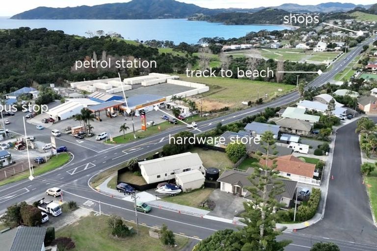 Photo of property in 2 Cable Bay Block Road, Cable Bay, 0420