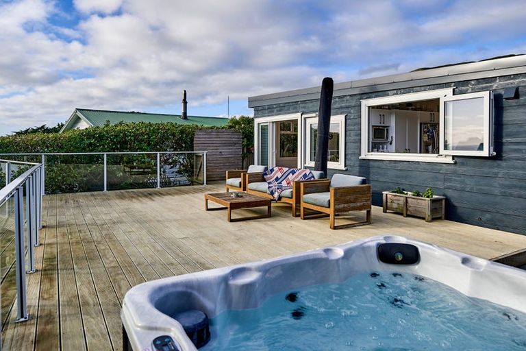 Photo of property in 6 Pa Road, Pukerua Bay, 5026