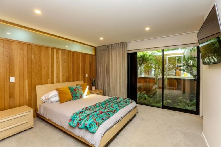 Photo of property in 70 Links Drive, Waiwhakaiho, New Plymouth, 4312