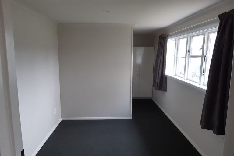 Photo of property in 27 Hollyford Avenue, Bryndwr, Christchurch, 8053