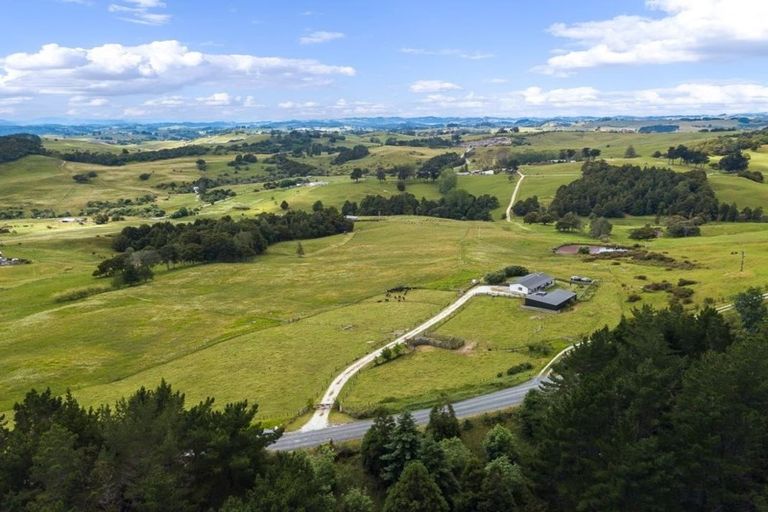 Photo of property in 237 J V Grant Road, Wellsford, 0973