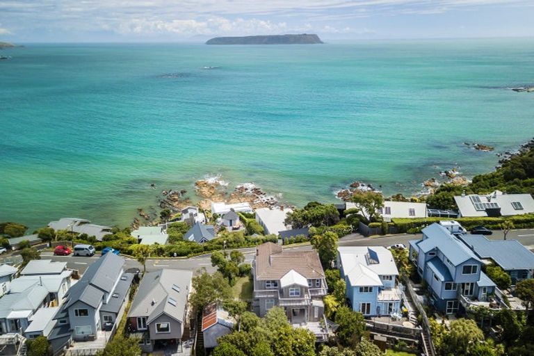 Photo of property in 58 Motuhara Road, Plimmerton, Porirua, 5026