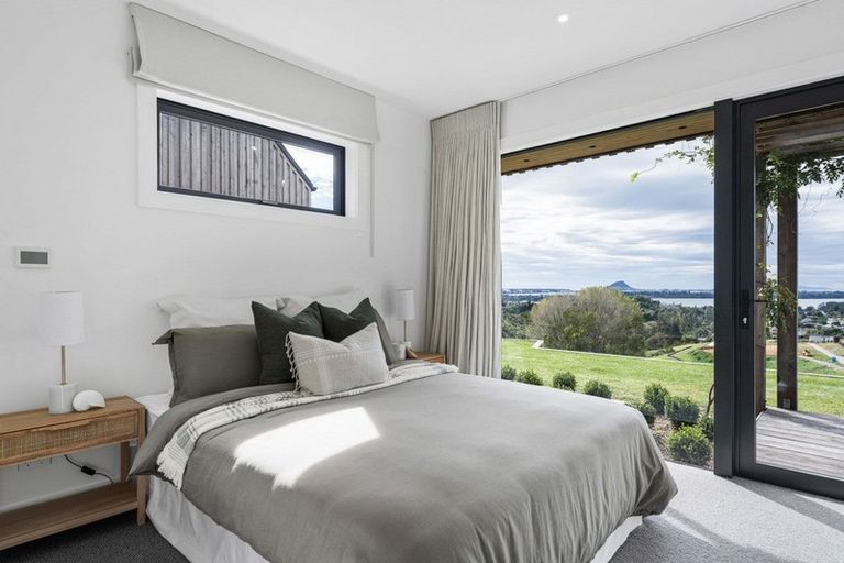 Photo of property in 23 Te Auhi Way, Welcome Bay, Tauranga, 3112