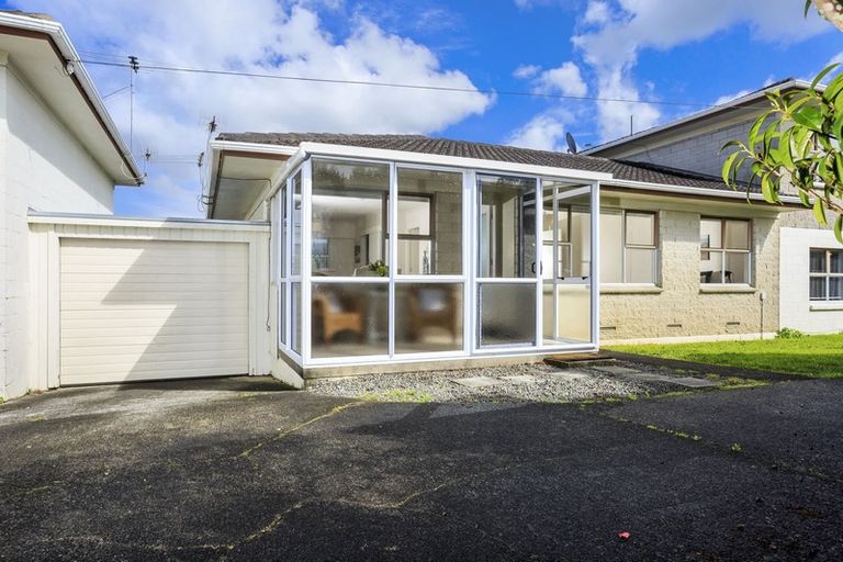 Photo of property in 2/22 Gordon Avenue, Milford, Auckland, 0620