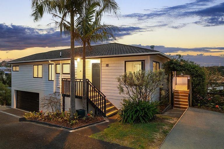 Photo of property in 42b Redwing Street, Browns Bay, Auckland, 0630