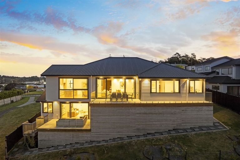 Photo of property in 50 Wainui Road, Silverdale, 0932