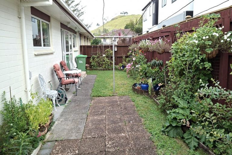 Photo of property in 2/29 Wallace Road, Mangere Bridge, Auckland, 2022