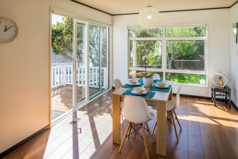 Photo of property in 10 Compass Way, Whitby, Porirua, 5024