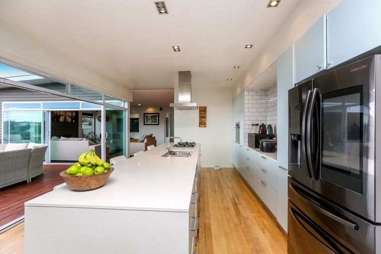 Photo of property in 192a Heta Road, Highlands Park, New Plymouth, 4312