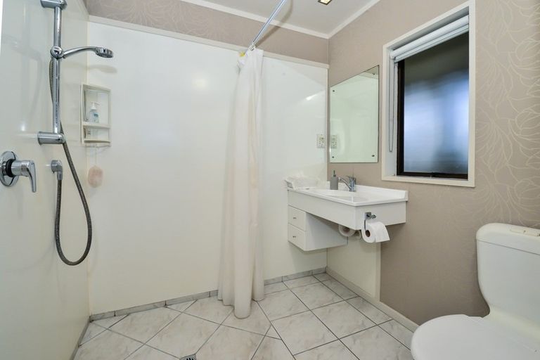 Photo of property in 34 Madill Road, St Andrews, Hamilton, 3200