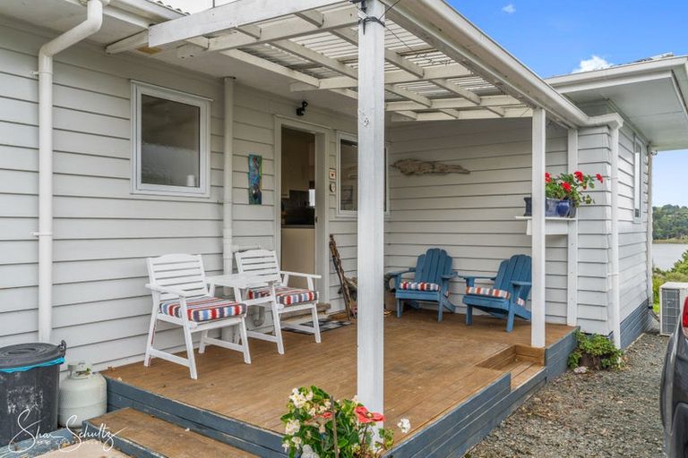 Photo of property in 429 Heatley Road, Whakapirau, Maungaturoto, 0583