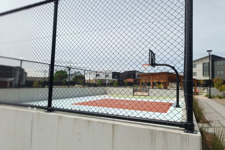 Photo of property in 37 Jabuka Street, Glen Eden, Auckland, 0602