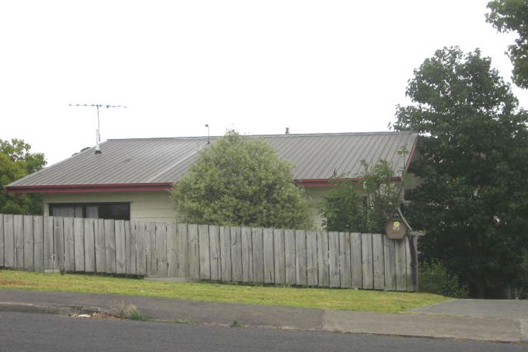 Photo of property in 63 Athena Drive, Totara Vale, Auckland, 0629