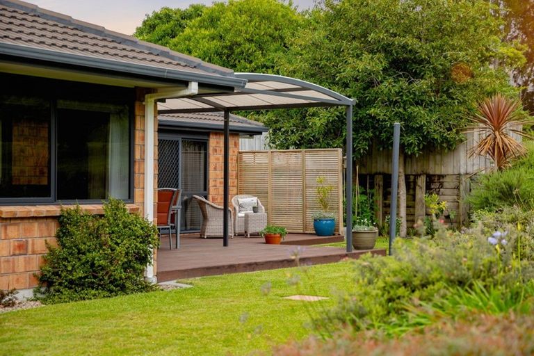 Photo of property in 8 Dumfries Place, Pyes Pa, Tauranga, 3112