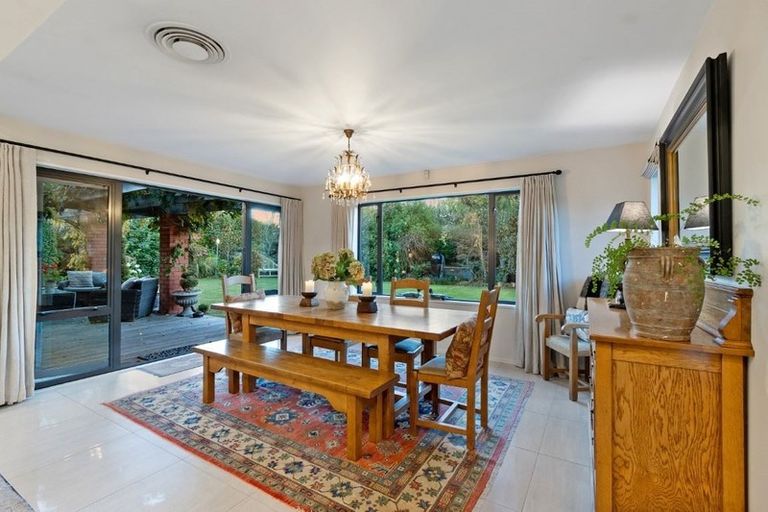 Photo of property in 6 Meadowcroft Lane, Harewood, Christchurch, 8051