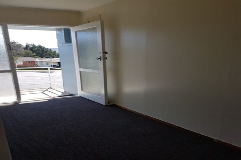 Photo of property in 121 Jamaica Drive, Grenada North, Wellington, 5028