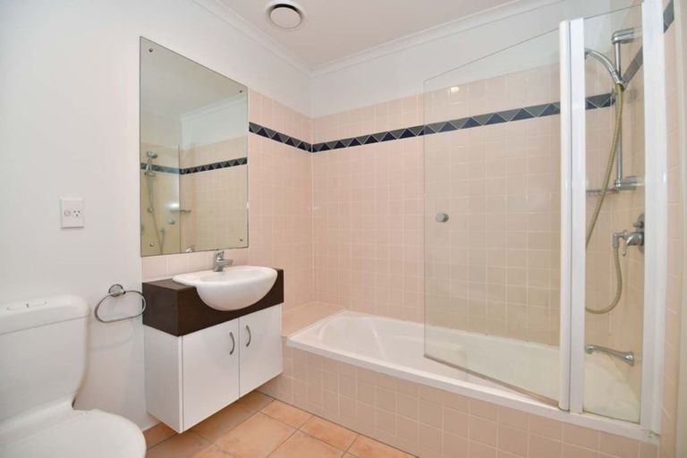 Photo of property in 8 Alverna View, Gulf Harbour, Whangaparaoa, 0930