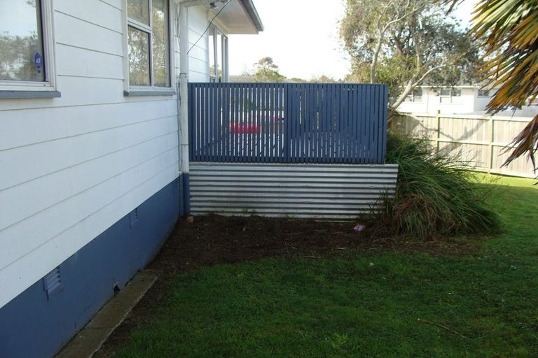Photo of property in 34 Aarts Avenue, Manurewa, Auckland, 2102