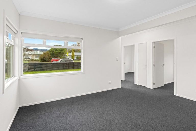 Photo of property in 95 Bartholomew Road, Levin, 5510
