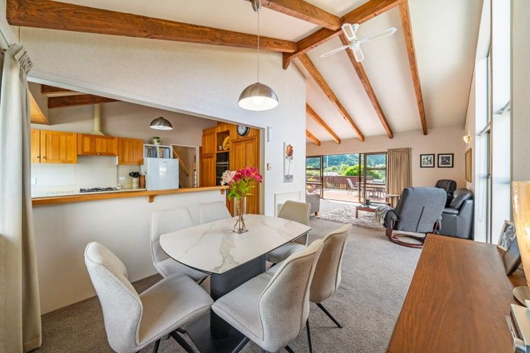 Photo of property in 31 Amber Grove, Birchville, Upper Hutt, 5018