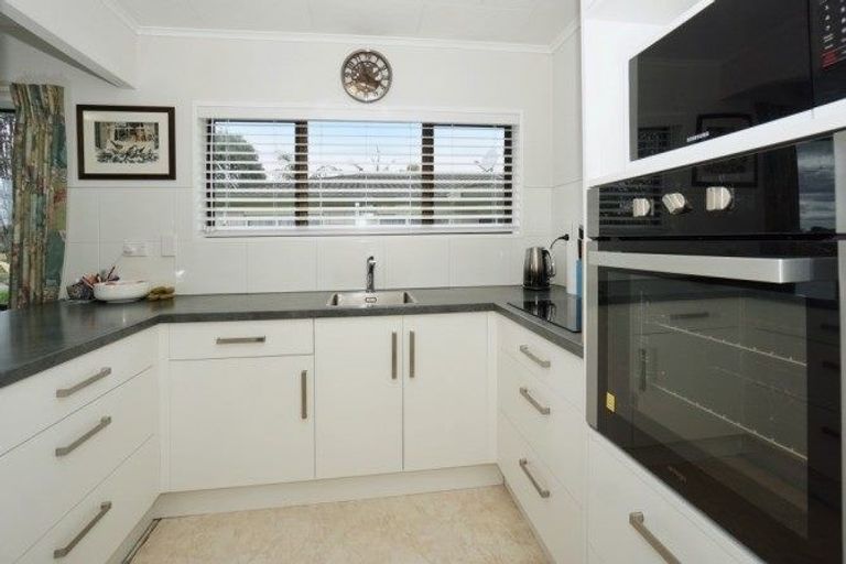Photo of property in 2a Princess Street, Te Puke, 3119