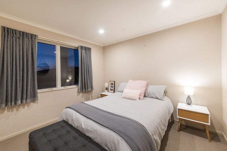 Photo of property in 1 Rodeo Drive, Kelvin Grove, Palmerston North, 4414