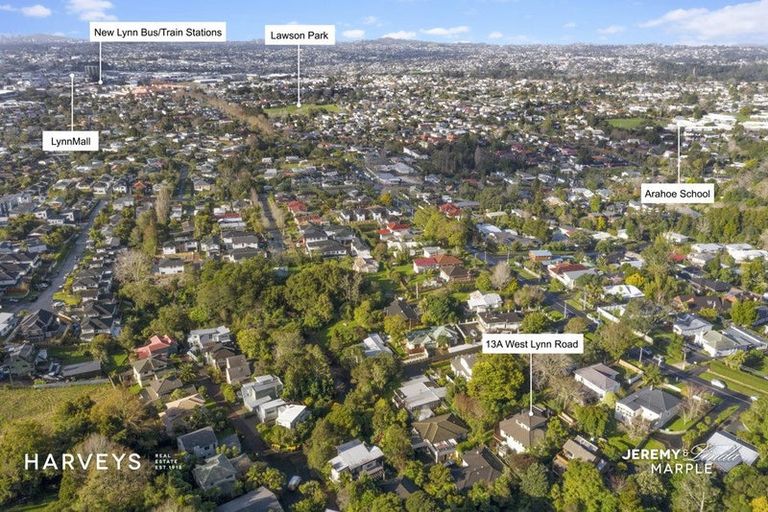 Photo of property in 13a West Lynn Road, Titirangi, Auckland, 0604