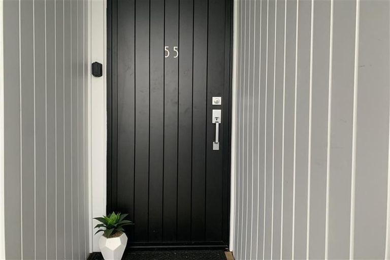 Photo of property in 55 Rangihina Road, Hobsonville, Auckland, 0616