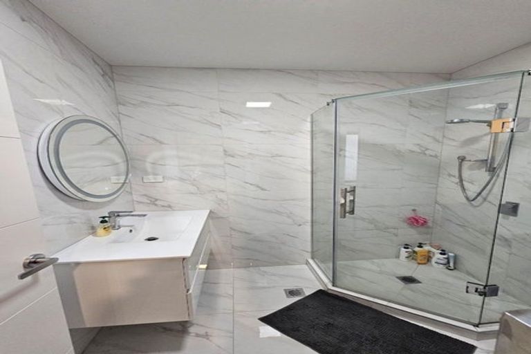 Photo of property in 3/33 May Street, Hamilton East, Hamilton, 3216