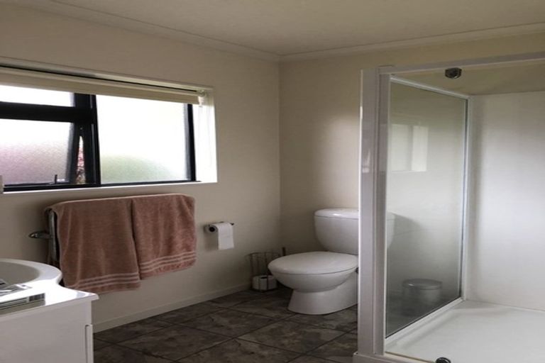 Photo of property in 1 Roseash Lane, Levin, 5510