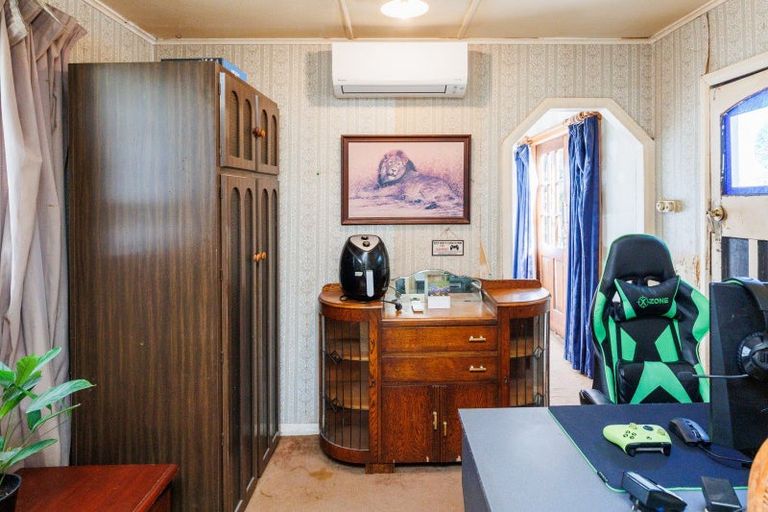 Photo of property in 1 Farmer Street, Sanson, 4817