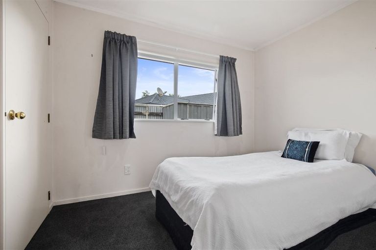Photo of property in 2 Childs Avenue, Pukekohe, 2120