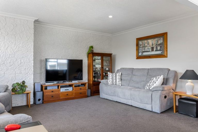 Photo of property in 138 Warren Crescent, Hillmorton, Christchurch, 8025