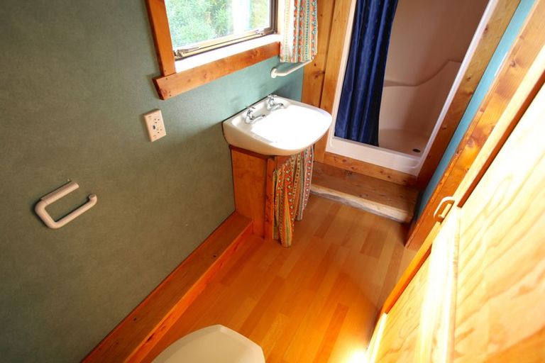 Photo of property in 24 Taipari Avenue, Raglan, 3225