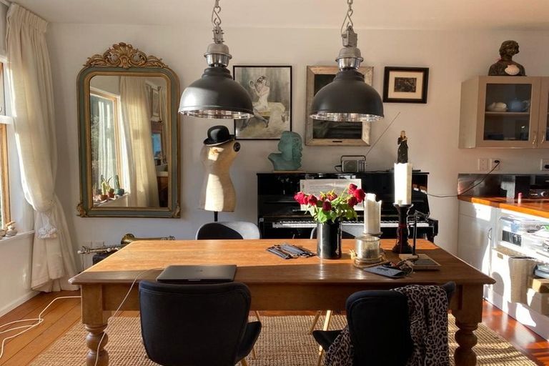 Photo of property in 100 Farnham Street, Mornington, Wellington, 6021