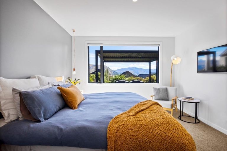 Photo of property in 3 Caithness Court, Jacks Point, Queenstown, 9371