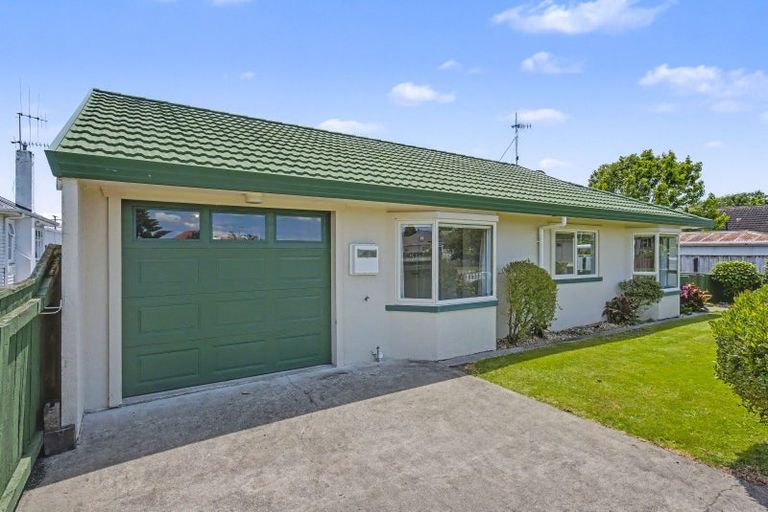 Photo of property in 4 Clark Street, Levin, 5510