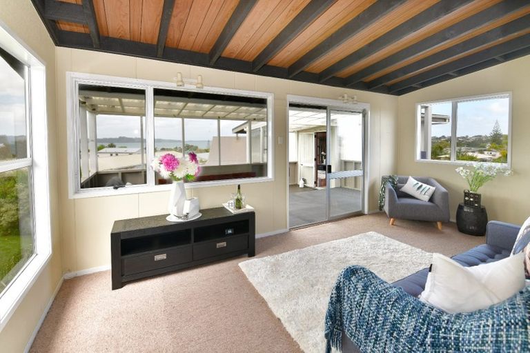 Photo of property in 26 Kawau View Road, Snells Beach, 0920